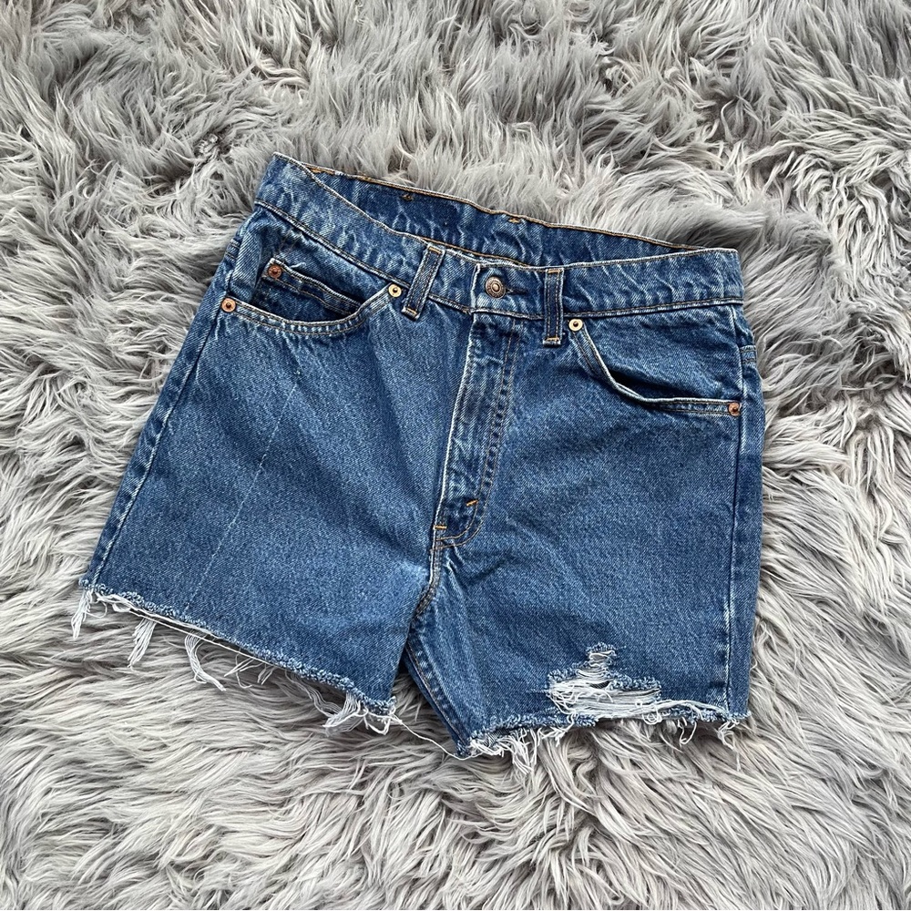 Levi’s 517 USA Cutoff Denim Shorts (Size 28, 14" Waist)